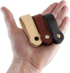 Brute Strength - Leren Magneet Theedoekhaak - Zwart - 2 Stuks - Ophanghaakje - Keukendoekhaakje - Handdoekhaakje - Handdoeklus - Handdoekhanger - Handdoekhaak - Magnetisch -Badkamer Producten Winkel 1150x1200 1