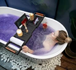 RelaxTub® Badplank - Badplank Voor In Bad - Badrek - Verstelbaar - Anti Slip - Badplank Zwart - Badplank Hout - Badrekje Inclusief Boekenhouder, Tablethouder & Spiegel -Badkamer Producten Winkel 1200x1106 5