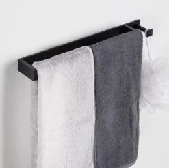 Home4u® - Handdoekrek Badkamer - Handdoekstang - Handdoekenrek Badkamer - 40CM - Met Hanger -Badkamer Producten Winkel 1200x1193 15