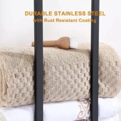 Handdoekrek - 70 Cm - RVS - Handdoekhouder BaderiQ Paris Large - MODEL 2023 - Schroeven Of Plakken - Handdoekenhouders - Handdoekhaak - Handdoek Organizer - Rvs Mat Zwart Poedercoating - Large H70xB20xD14 - Ook Beschikbaar In 40 Cm -Badkamer Producten Winkel 1200x1200 2651