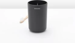 Brabantia ReNew Tandenborstelhouder - Met Inzet - Dark Grey 24 Brabantia ReNew Tandenborstelhouder - Met Inzet - Dark Grey -Badkamer Producten Winkel 1200x686 14