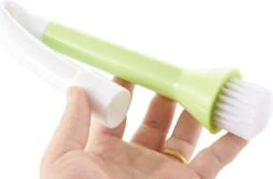 Merkloos Verlengborstel Voor Kraan - Buigbaar Met Schoonmaakborstel - Siliconen - Groen - 2 Stuks -Badkamer Producten Winkel 1200x786 2