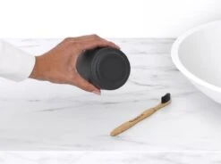 Brabantia MindSet Tandenborstelhouder - Mineral Infinite Grey 15 Brabantia MindSet Tandenborstelhouder - Mineral Infinite Grey -Badkamer Producten Winkel 1200x893 3