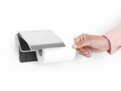 Brabantia ReNew WC Rolhouder - Met Klep - Matt Steel -Badkamer Producten Winkel 1200x898 6