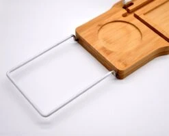 Badrek Bamboe Met IPAD Houder Galeara - Tablethouder - Telefoonhouder - Anti-slip Krasbescherming Badcaddy Badkuiprekje - Badrekje Uitschuifbaar Bamboe Hout -Badkamer Producten Winkel 1200x966 6