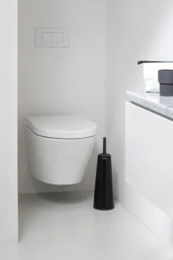 Brabantia ReNew WC Borstel - Met Houder - Matt Black -Badkamer Producten Winkel 799x1200 25