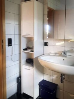 Casaria Badkamerkast - 6 Vakken/ 2 Deuren - Slank En Elegant - Wit -Badkamer Producten Winkel 900x1200 31