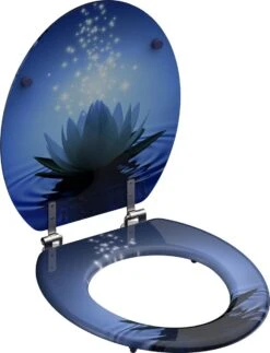 SCHÜTTE WC-Bril 80082 WATER LILY - MDF-Hout - RVS Scharnieren - Decor - 3-zijdige Print -Badkamer Producten Winkel 918x1200 3