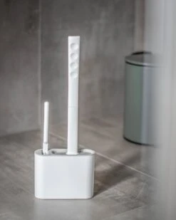 Lopoleis WC Borstel – Toiletborstel – Gesloten Bodem – WC Borstel Met Randreiniger – Siliconen – Grijs – WC Borstel Met Houder – Vrijstaand – Hangend – WC Borstel En Houder -Badkamer Producten Winkel 960x1200 23
